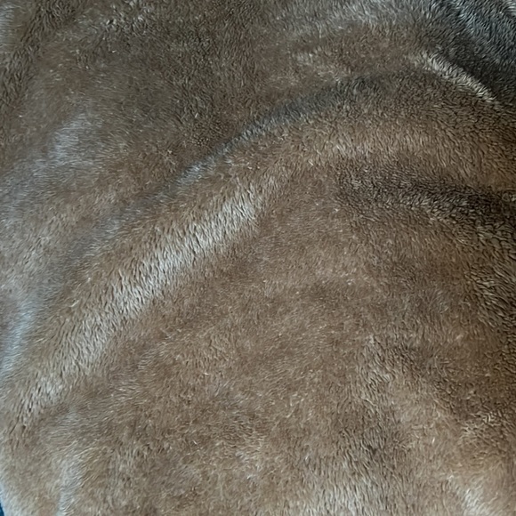 J. crew camel tan Sherpa half zip pullover fleece with neon green zipper - Picture 10 of 11